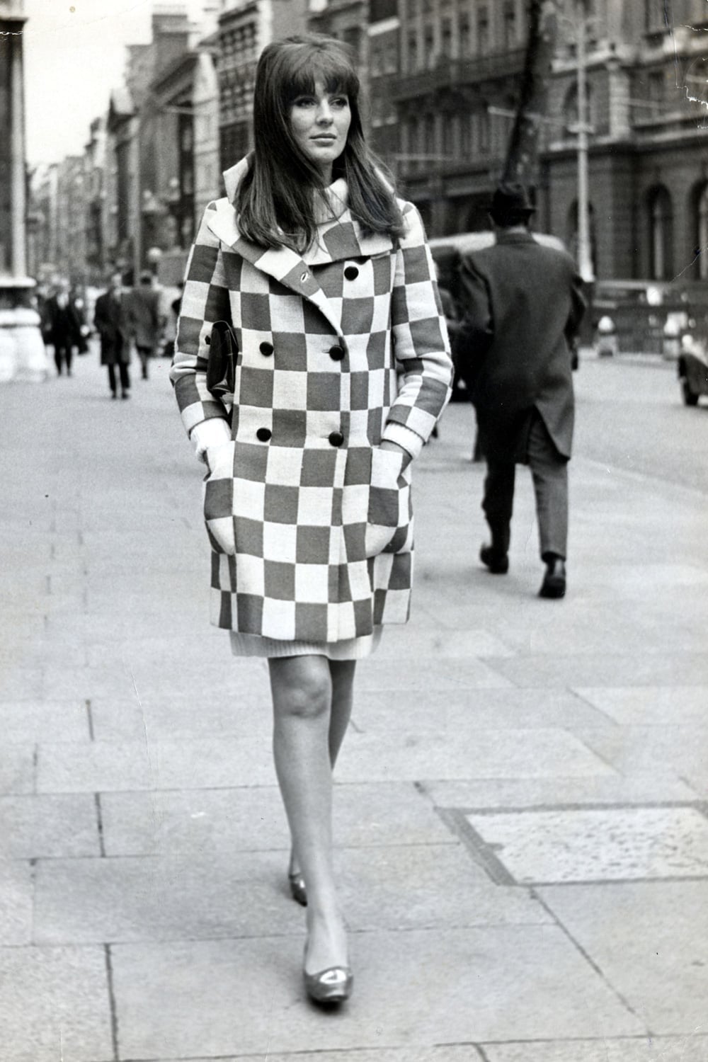 White and Beige Checkerboard Wool Coat White and Beige Checkerboard Wool Coat — Classy 60s Outfits