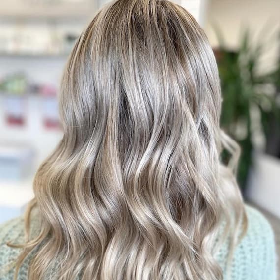 Back View Collarbone Ash Blonde Layers Back View Collarbone Ash Blonde Layers — Classy Ash Blonde