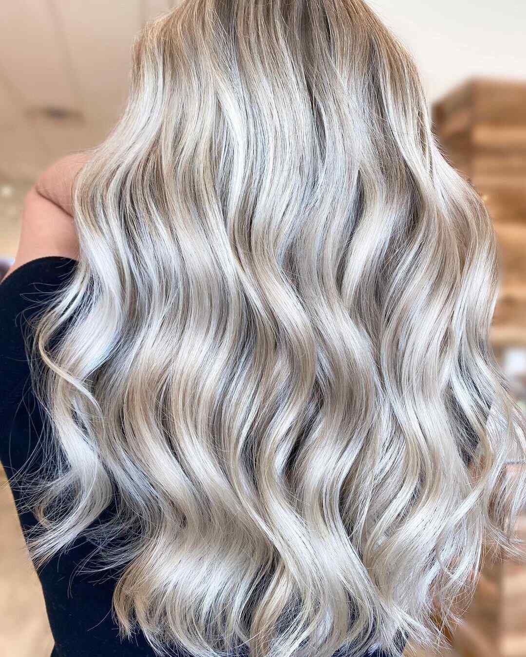 Thick Mid-Back Ash Blonde With Highlights and Long Layers Thick Mid-Back Ash Blonde With Highlights and Long Layers — Classy Ash Blonde