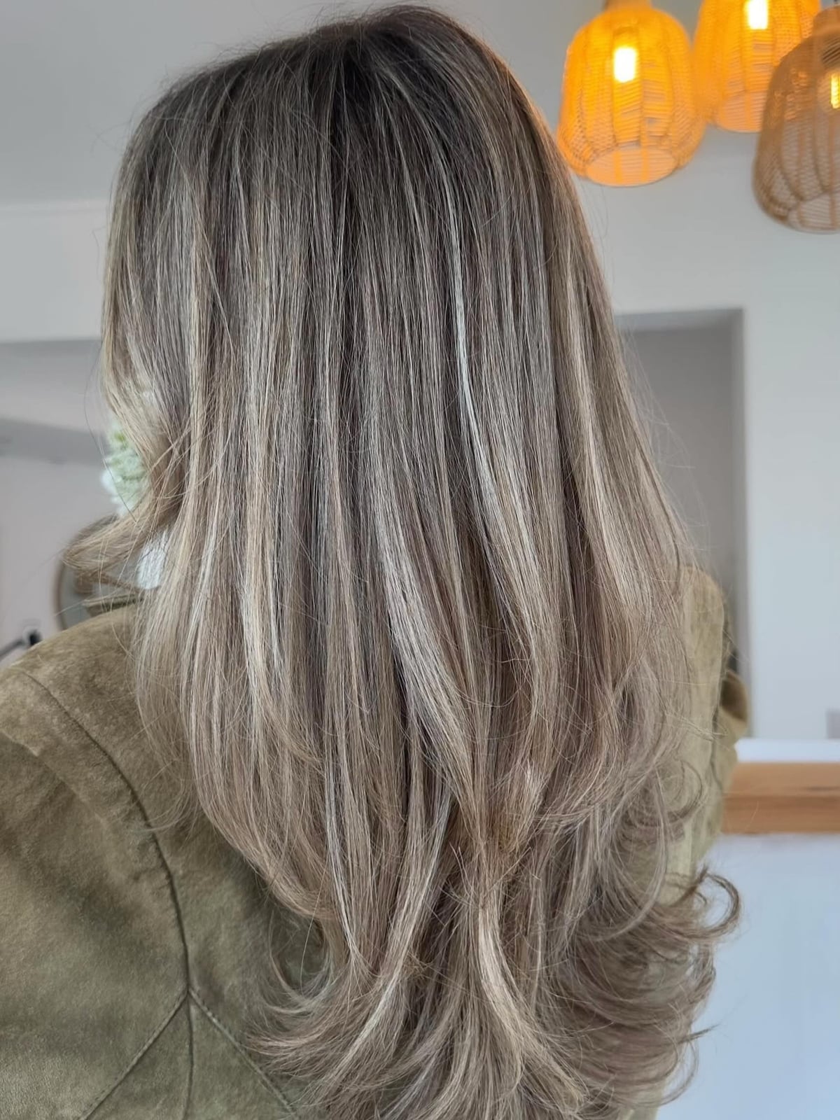 Mid-Back Ash Blonde With Subtle Highlights, Wavy Mid-Back Ash Blonde With Subtle Highlights, Wavy — Classy Ash Blonde