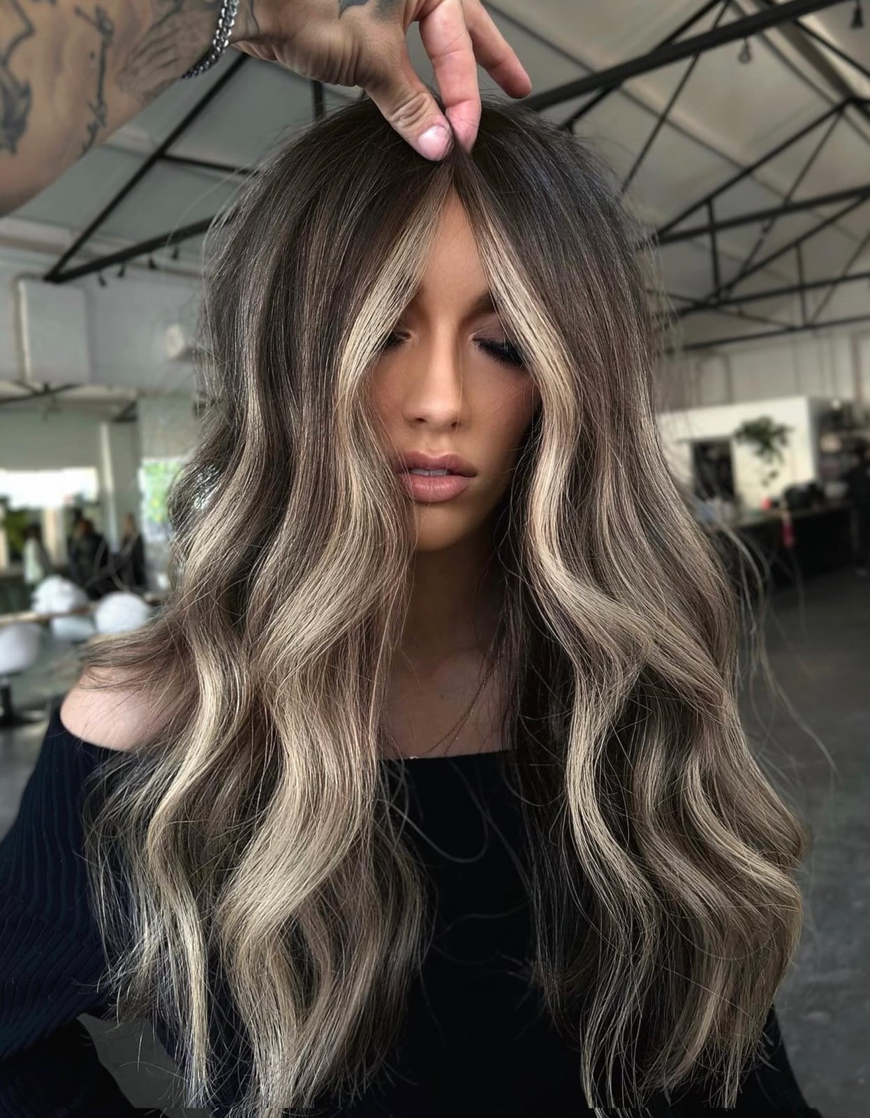 Mid-Back Ash Blonde With Soft Blend Mid-Back Ash Blonde With Soft Blend — Classy Ash Blonde