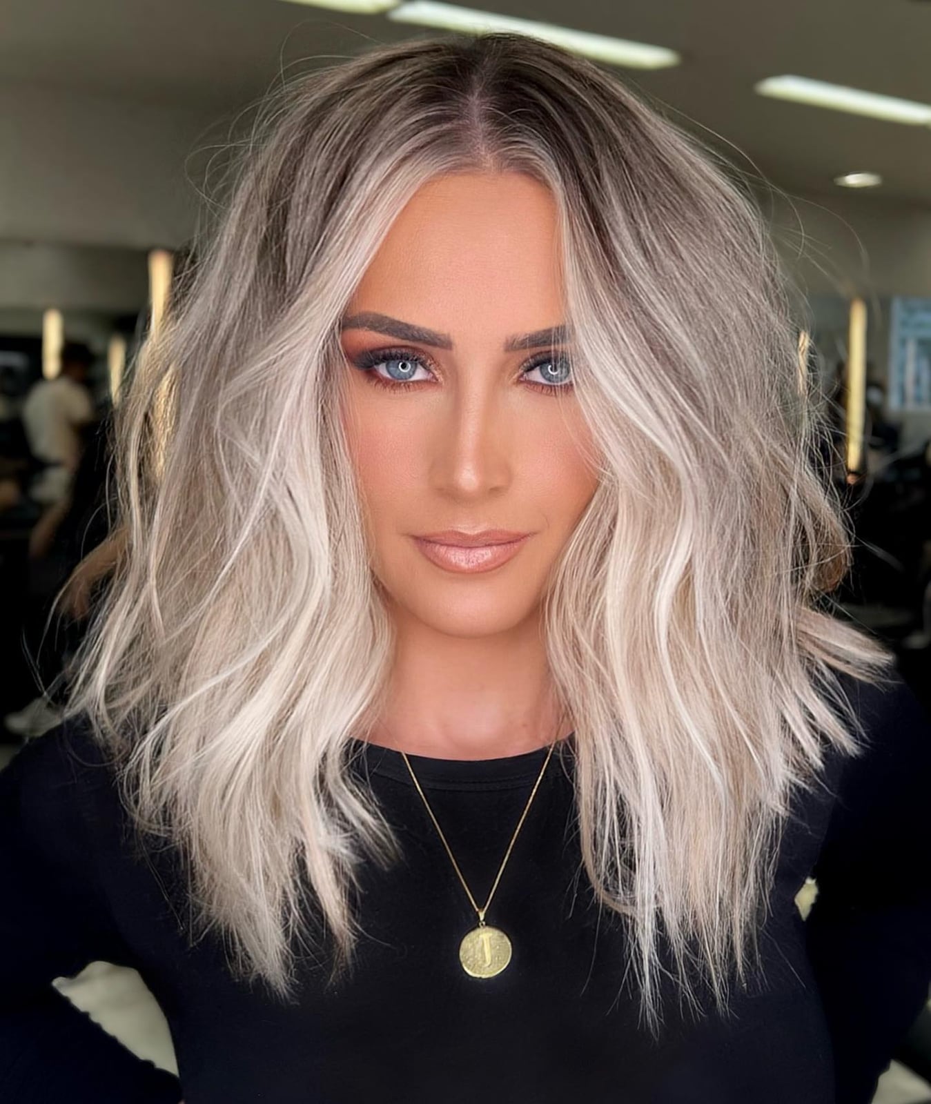 Shoulder Ash Blonde With Root Shadow Shoulder Ash Blonde With Root Shadow — Classy Ash Blonde