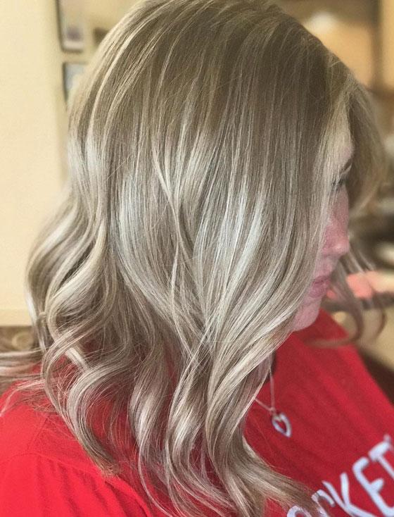 Collarbone Ash Blonde With Dimensional Highlights Collarbone Ash Blonde With Dimensional Highlights — Classy Ash Blonde