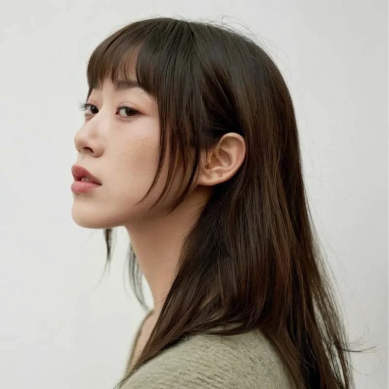 Mid-Back Straight Hair With Wispy Bangs — Classy Asian Hairstyles