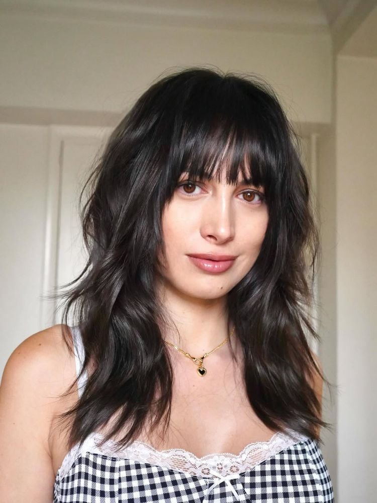 Shoulder Shag With Choppy Bangs — Classy Bangs for Round Face