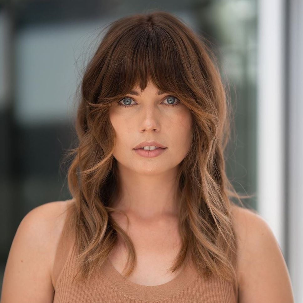 Collarbone Layers With Swept Curtain Bangs — Classy Bangs for Round Face