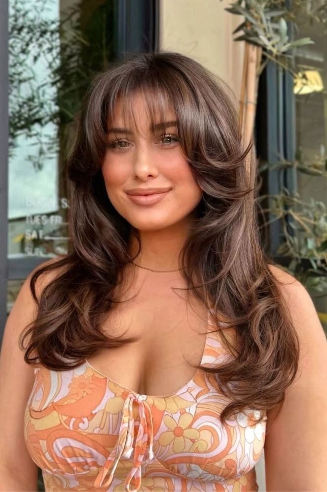 Mid-Back Layers With Side Part Curtain Bangs — Classy Bangs for Round Face