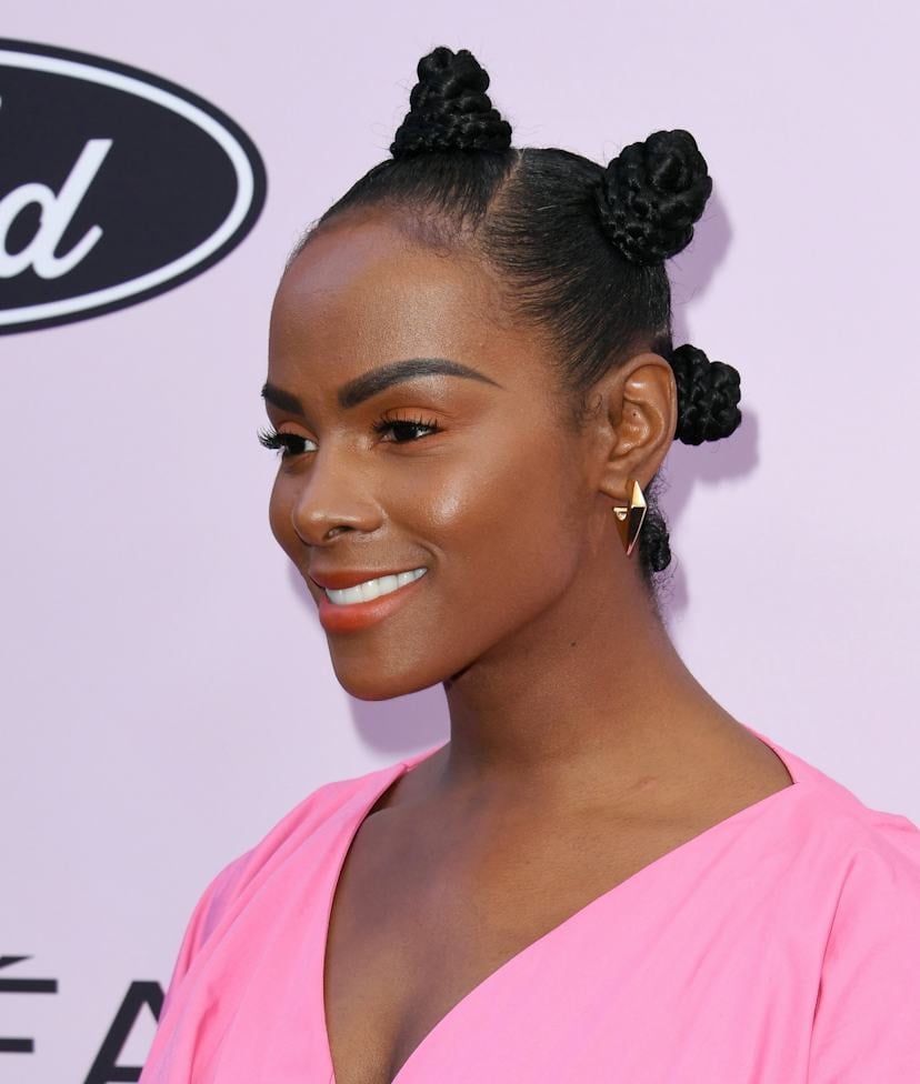 Sophisticated Bantu Knots With Varied Placement Sophisticated Bantu Knots With Varied Placement — Classy Bantu Knots Hairstyles