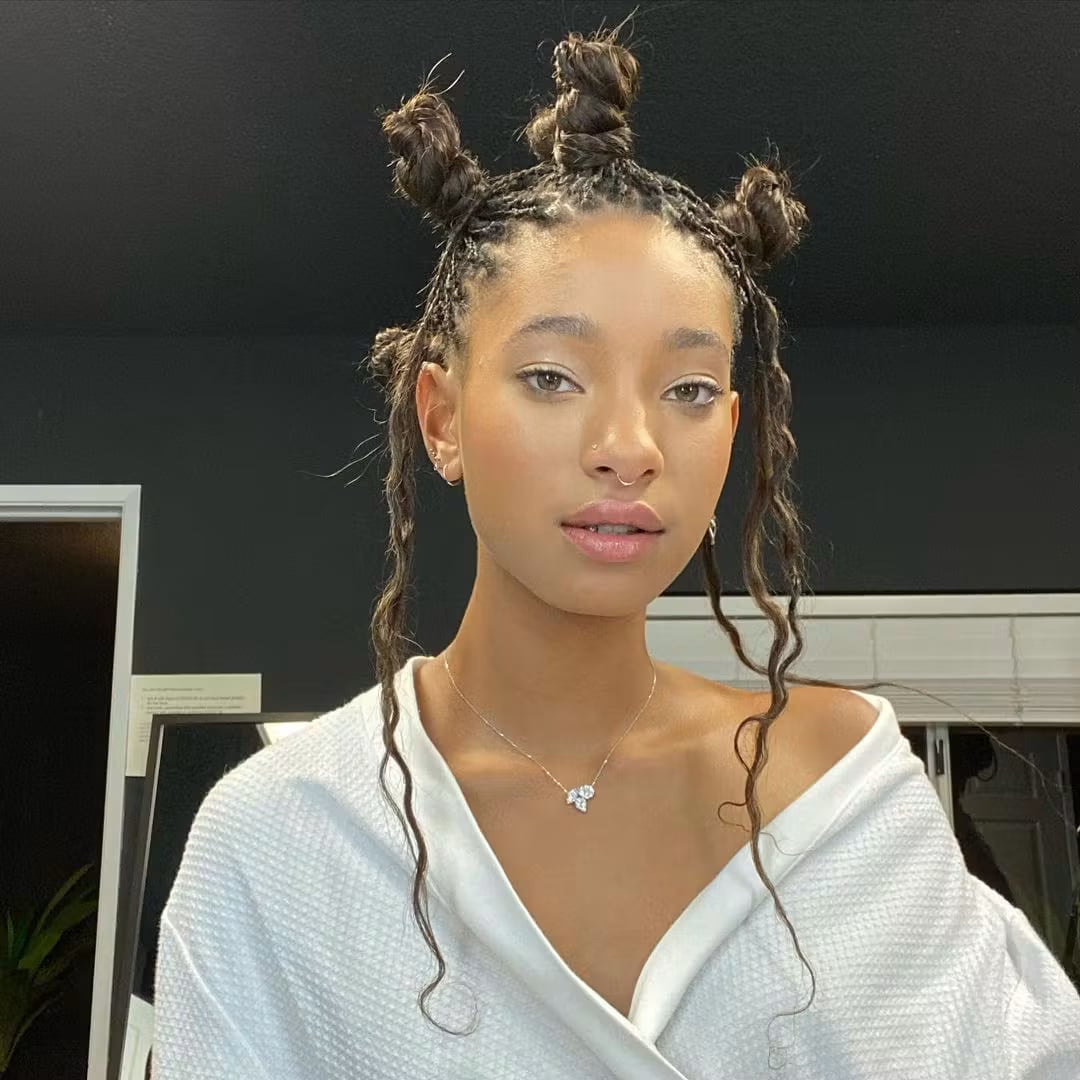 Crown Formation Bantu Knots With Loose Tendrils Crown Formation Bantu Knots With Loose Tendrils — Classy Bantu Knots Hairstyles