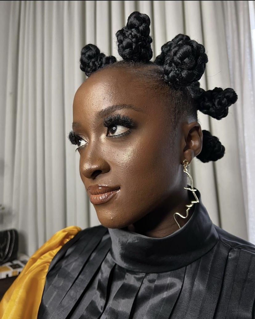 Clean Bantu Knots With Middle Part Clean Bantu Knots With Middle Part — Classy Bantu Knots Hairstyles