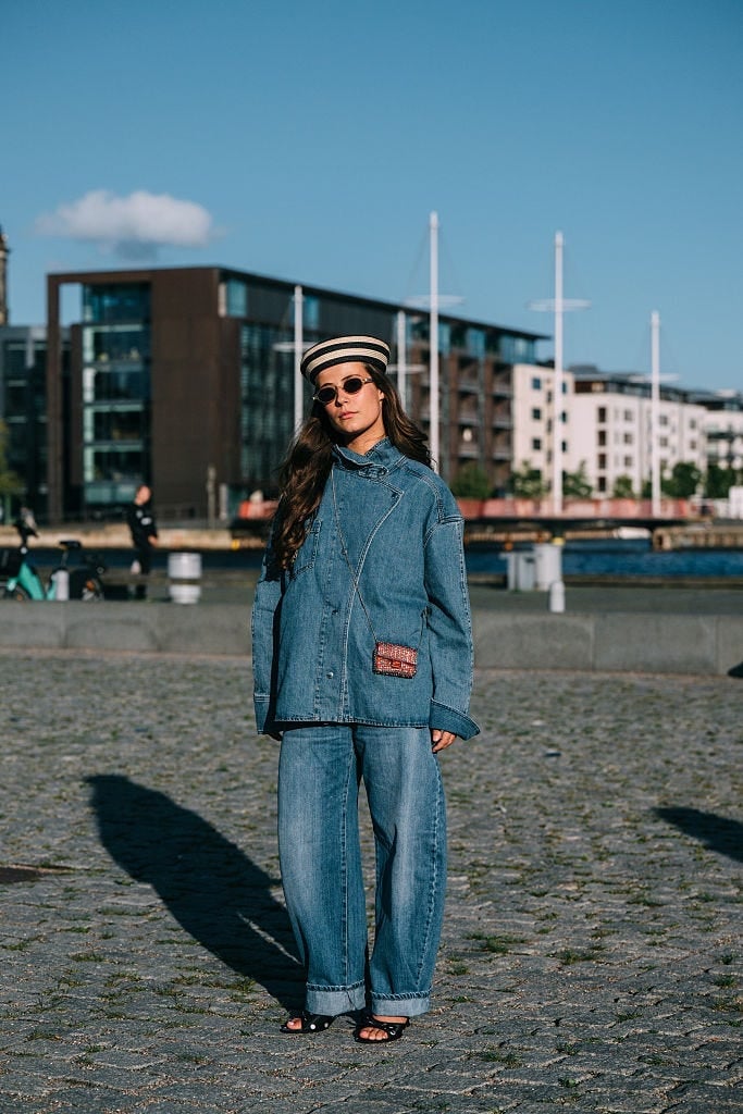 Matching Denim Set With Barrel Jeans — Classy Barrel Jeans Outfits