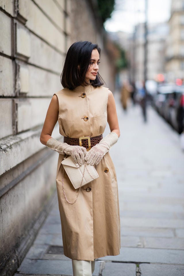 Sleeveless Beige Belted Dress with White Boots and Lace Gloves — Classy Beige Outfits