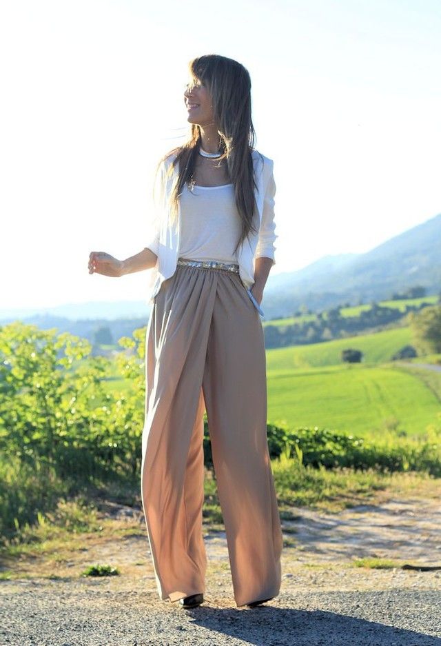 Flowing Beige Palazzo Pants with White Blazer — Classy Beige Pants Outfits