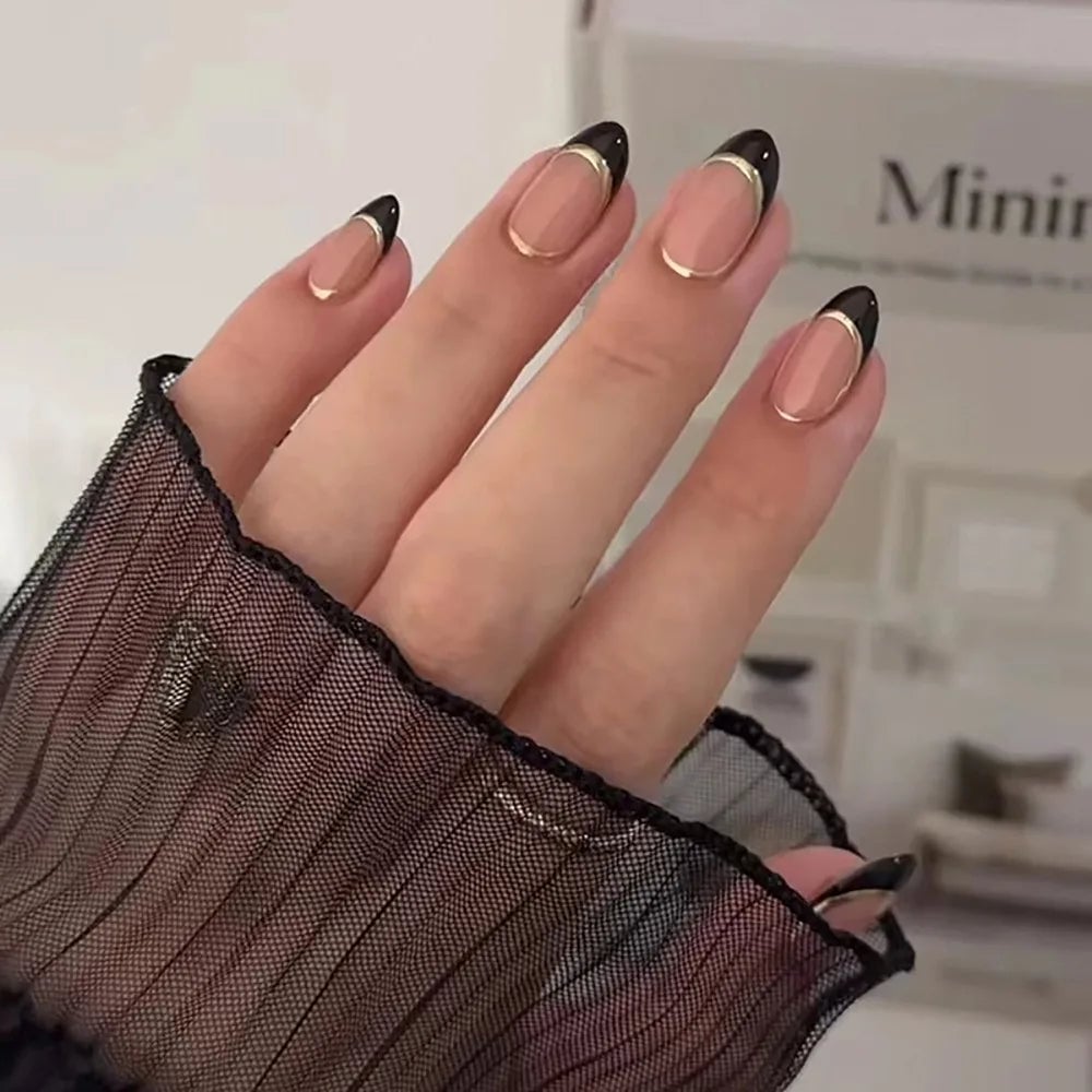 Medium Almond With Gold-Edged Black French Tips Medium Almond With Gold-Edged Black French Tips — Classy Black French Tip Nails