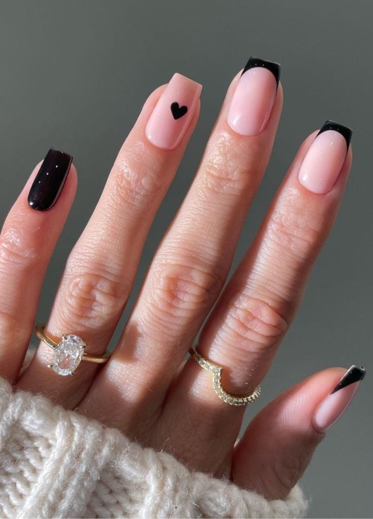 Short Soft Square With Black Heart Accent Short Soft Square With Black Heart Accent — Classy Black French Tip Nails