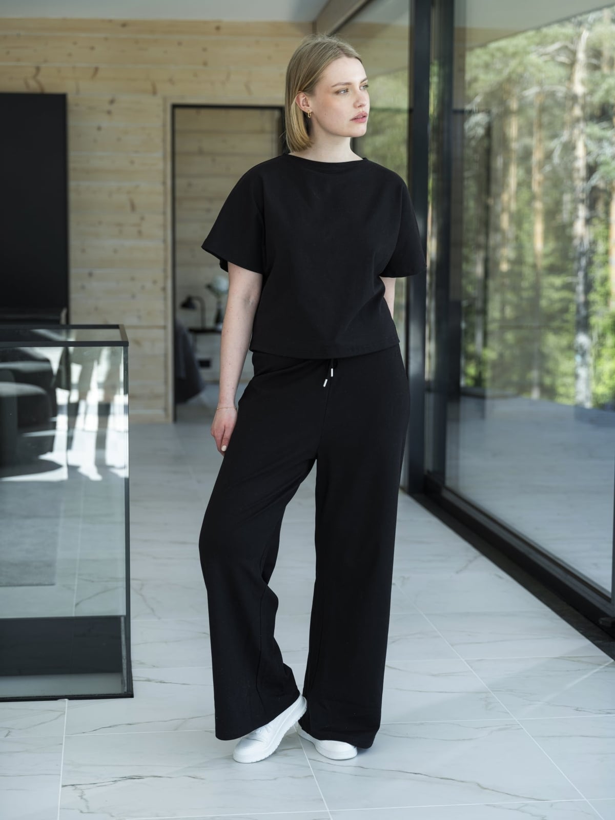 Knit Wide Leg Trousers with Sweatshirt and She Wears White Sneakers Knit Wide Leg Trousers with Sweatshirt and She Wears White Sneakers — Classy Black Pants Outfits