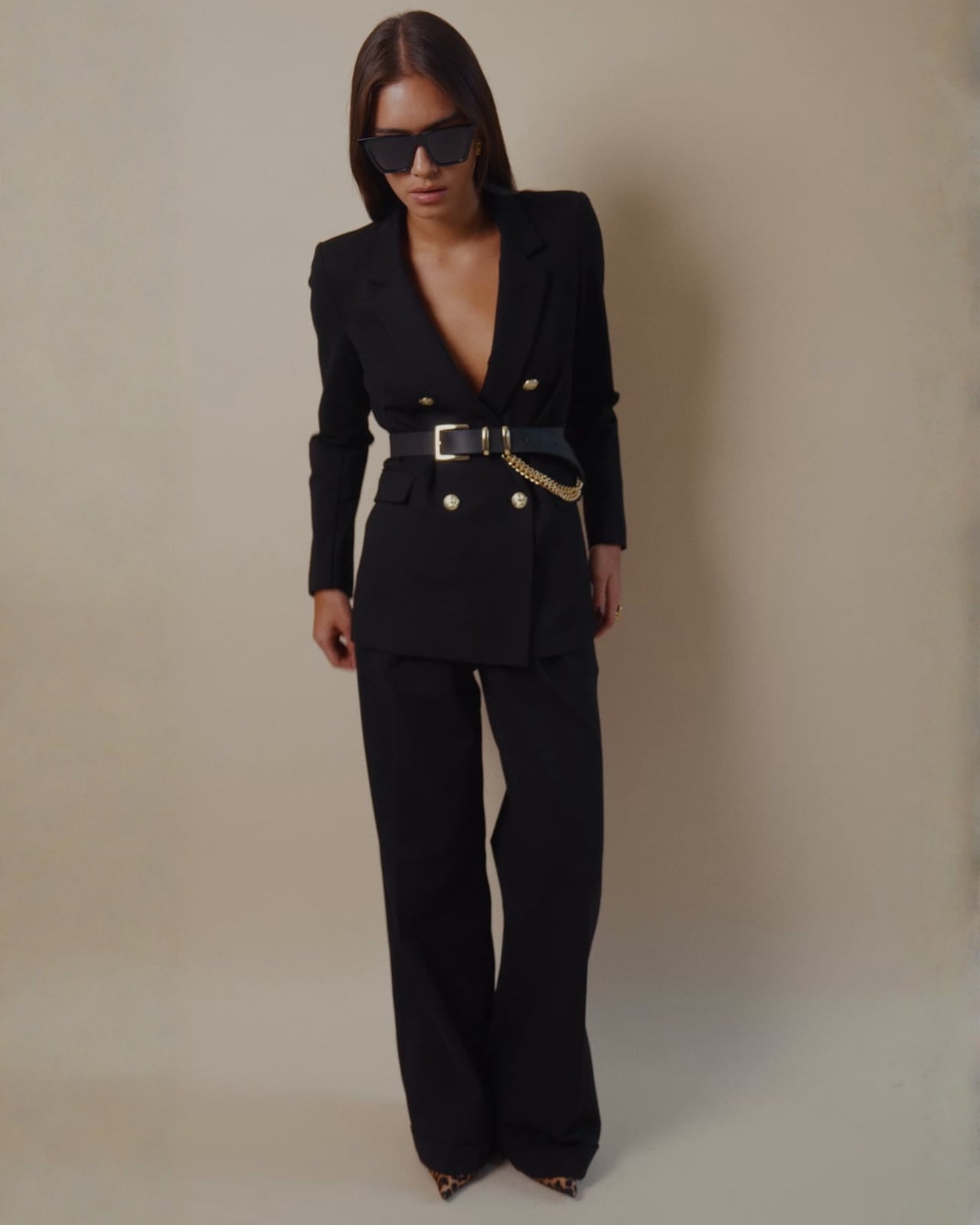 Tailored Trousers with Double-Breasted Blazer and Leopard Heels Tailored Trousers with Double-Breasted Blazer and Leopard Heels — Classy Black Pants Outfits