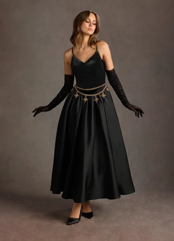 Velvet Midi Dress With Sheer Gloves Velvet Midi Dress With Sheer Gloves — Classy Black Tie Dresses