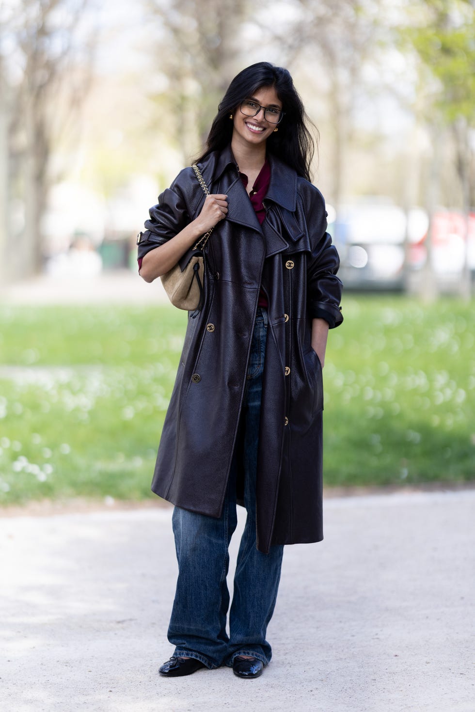 Leather Trench Coat With Burgundy Shirt and Black Pointed Toe Flats — Classy Black Trench Coat Outfit