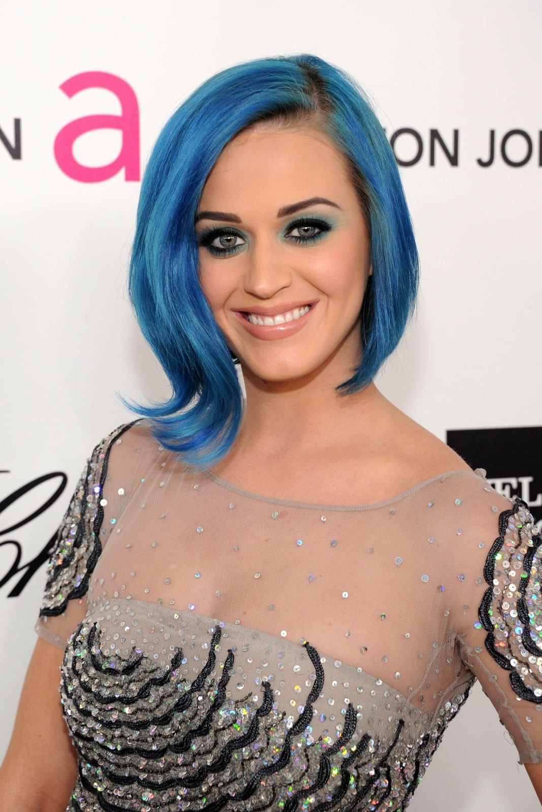 Collarbone Bob In Vivid Blue — Classy Blue Highlights