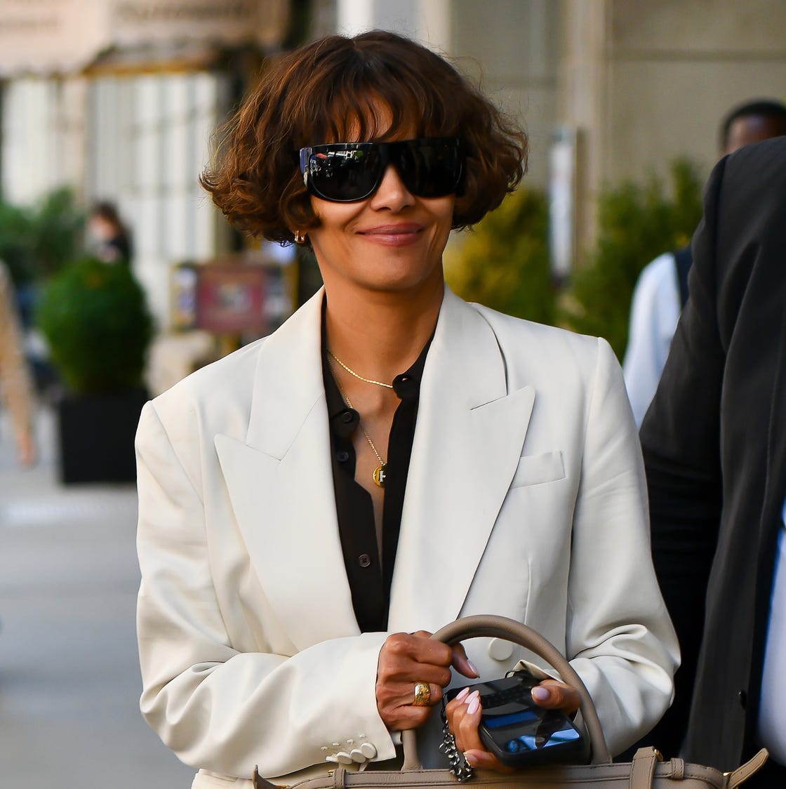 Ear Length Bob Short Choppy Bangs Dark Brown Ear Length Bob Short Choppy Bangs Dark Brown — Classy Bob for Fine Hair