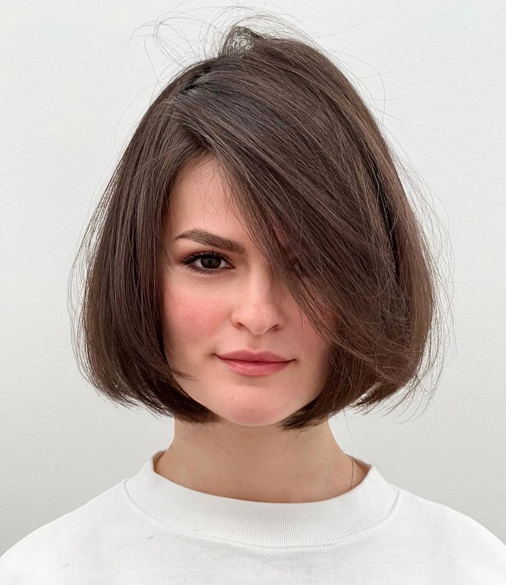 Chin Blunt Bob With Side Swept Fringe — Classy Bob Hair