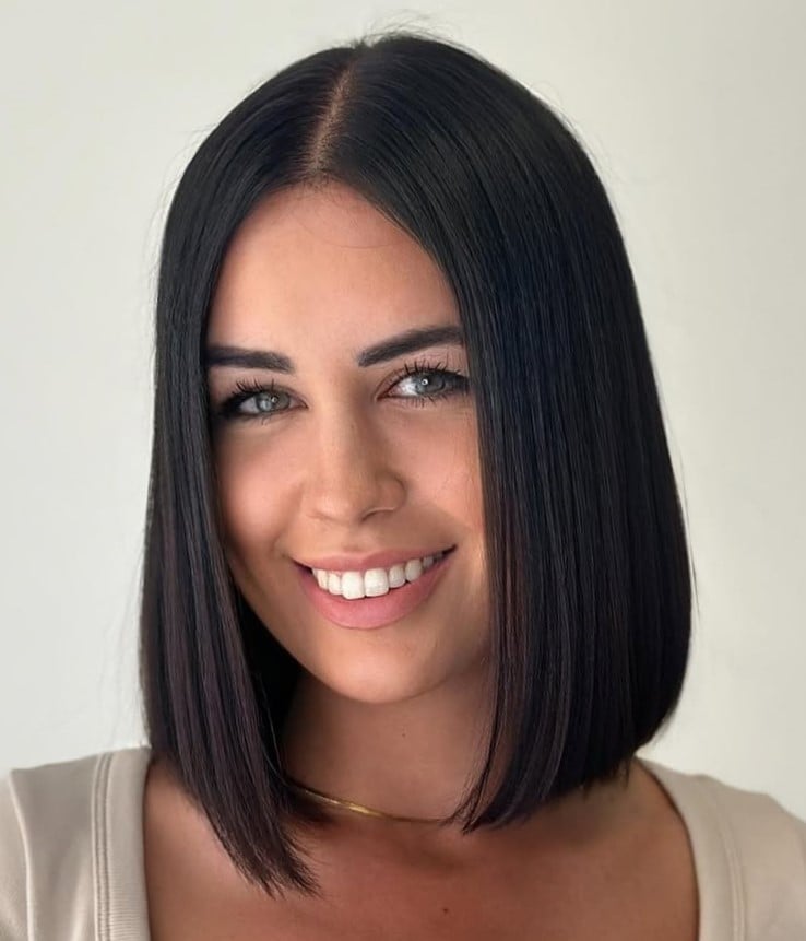 Collarbone Straight Bob Tucked Ends — Classy Bob Hair