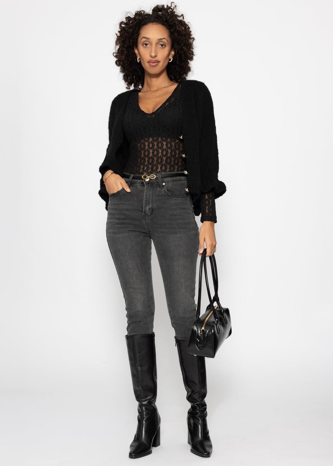 Lace Bodysuit with Voluminous Sleeves and Gray Skinny Jeans Lace Bodysuit with Voluminous Sleeves and Gray Skinny Jeans — Classy Bodysuit Outfits