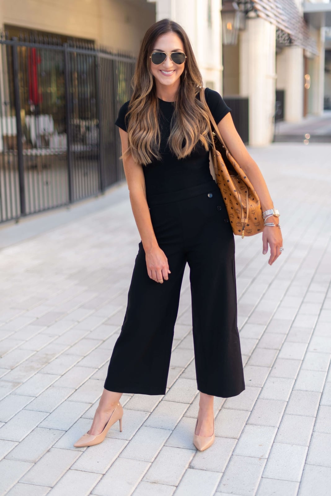 Short-sleeve Bodysuit with Culotte Trousers Short-sleeve Bodysuit with Culotte Trousers — Classy Bodysuit Outfits