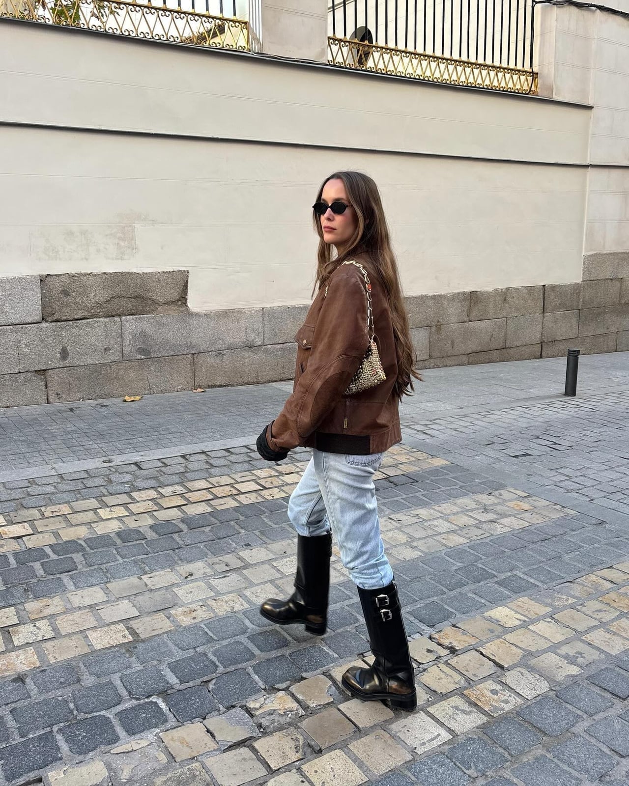 Light Wash Straight Leg Jeans with Buckle Boots Light Wash Straight Leg Jeans with Buckle Boots — Classy Boots Outfit Jeans