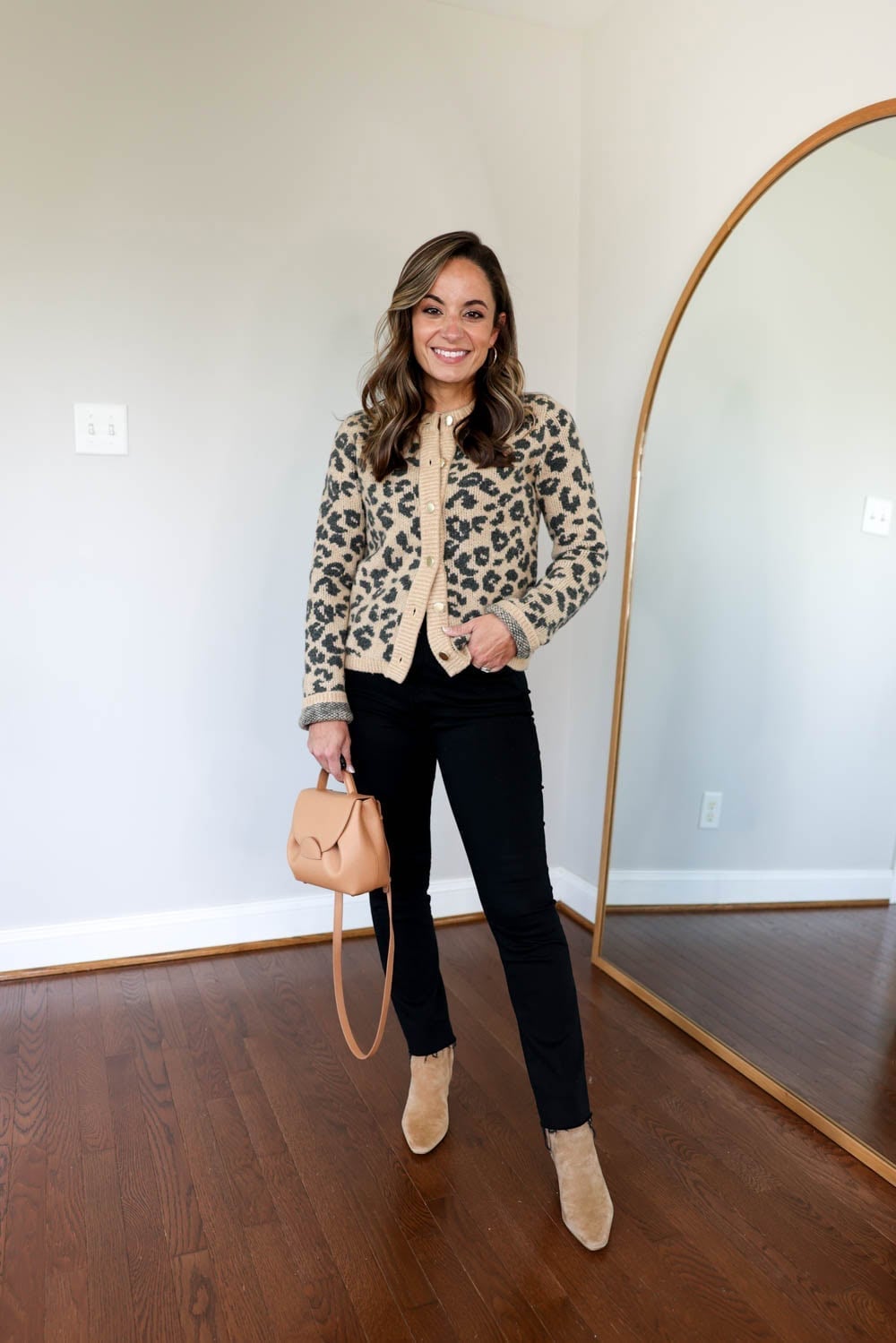 Black Skinny Jeans with Leopard Print Cardigan Black Skinny Jeans with Leopard Print Cardigan — Classy Boots Outfit Jeans
