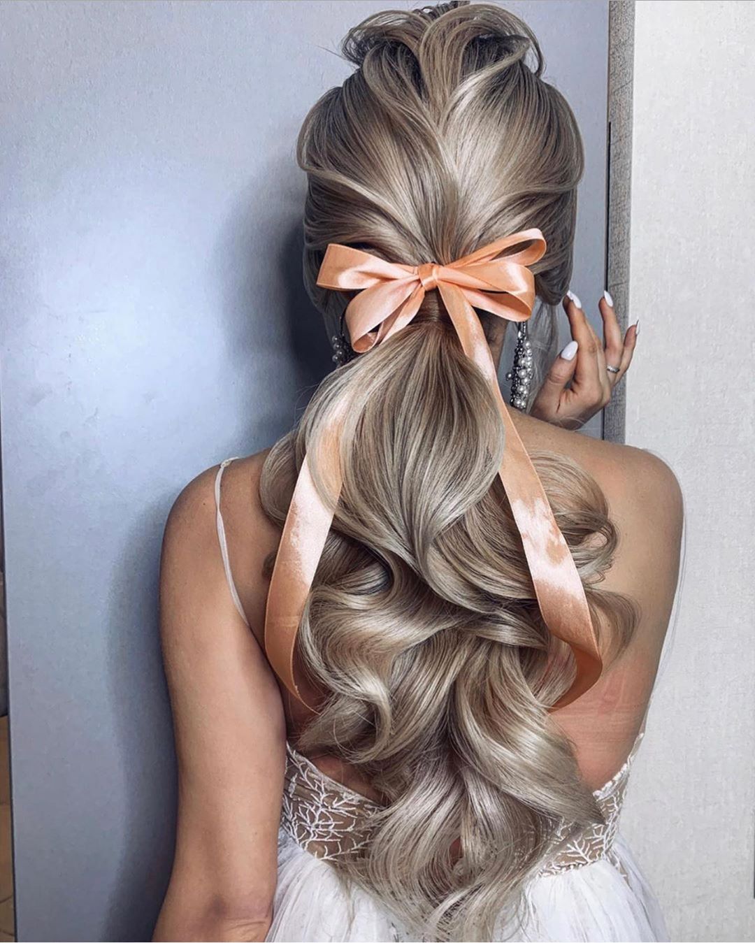 Ash Blonde Ponytail With Peach Ribbon Bow Ash Blonde Ponytail With Peach Ribbon Bow — Classy Bridesmaid Ponytail