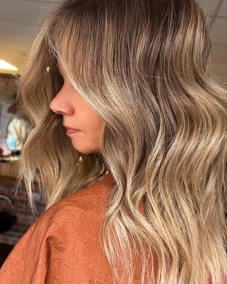 Collarbone Bronde Balayage With Ash Blonde Highlights — Classy Bronde Balayage