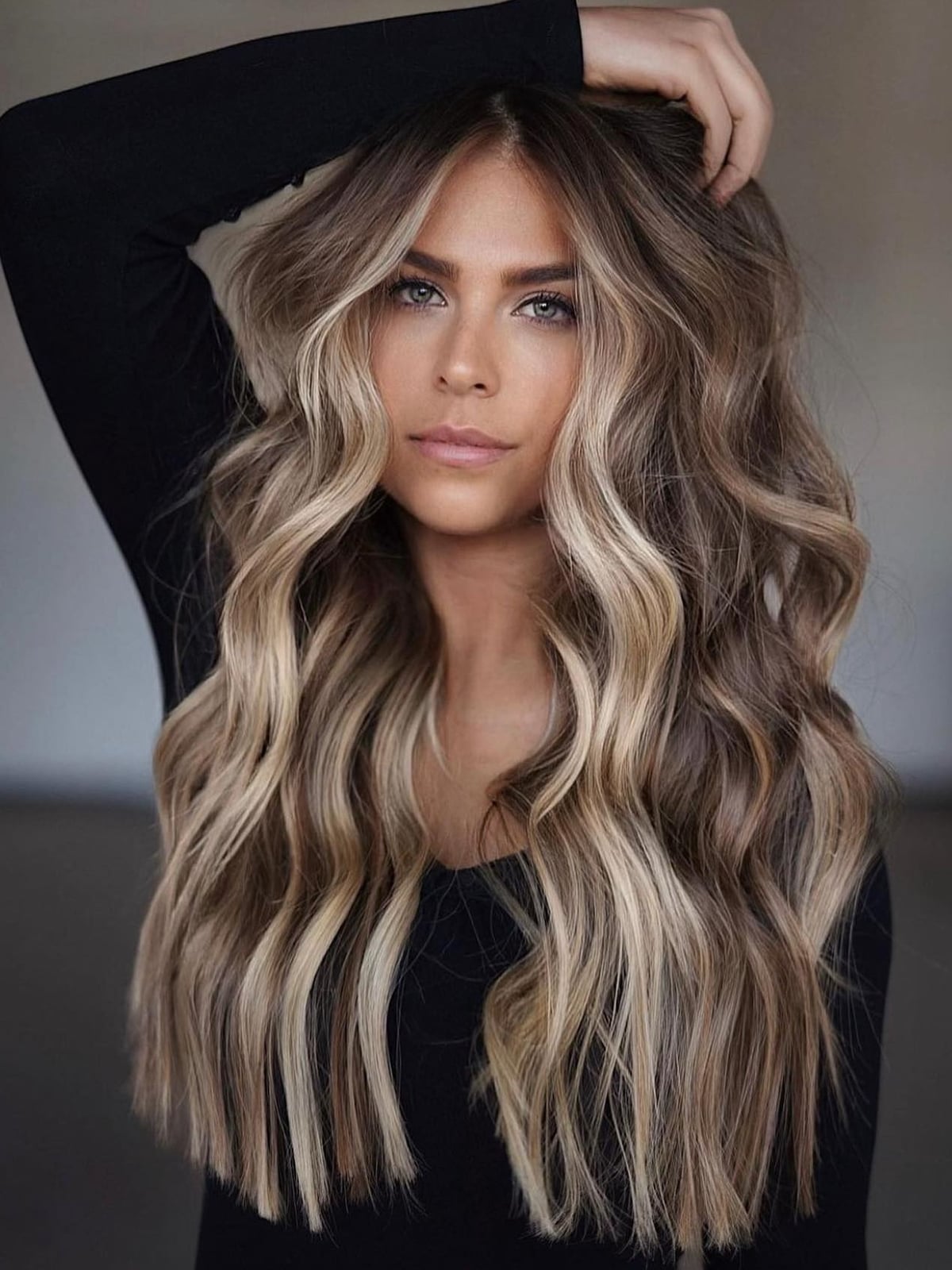 Mid-Back Bronde Balayage With Depth — Classy Bronde Balayage