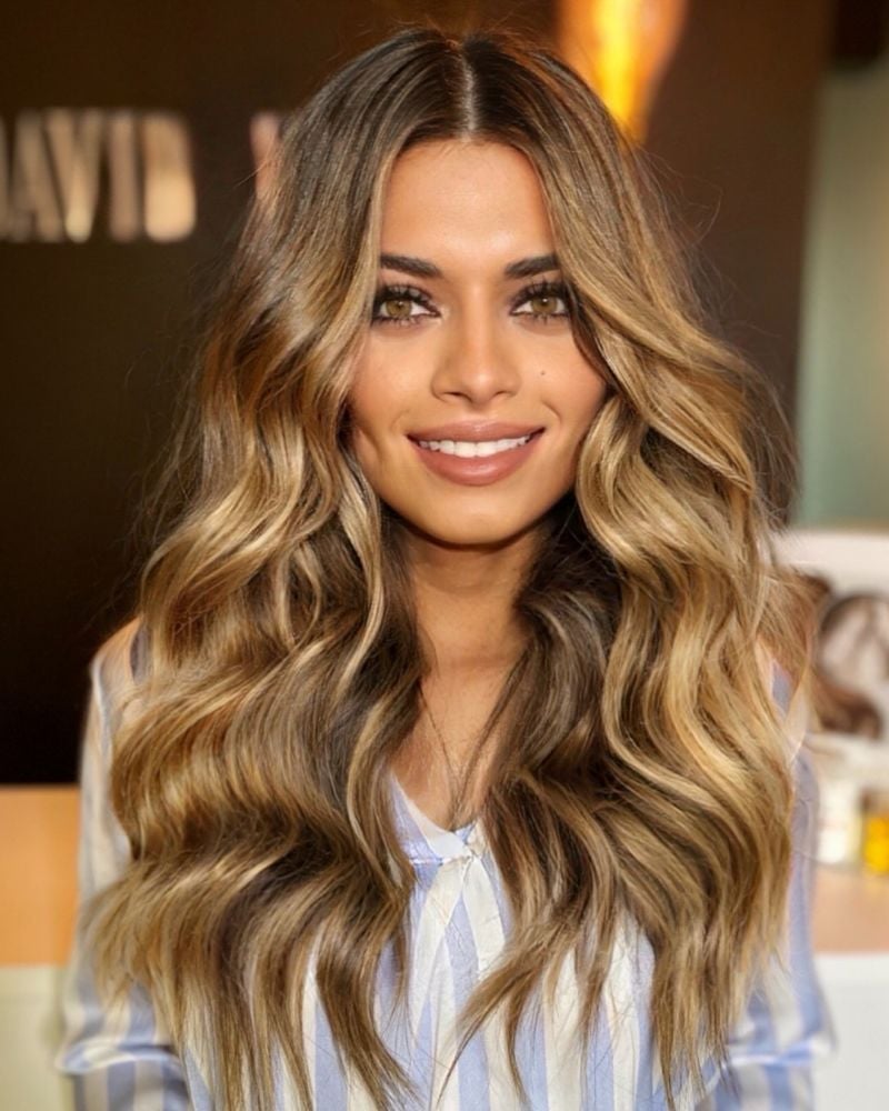 Shoulder Length Bronde With Side-Swept Bangs — Classy Bronde Balayage