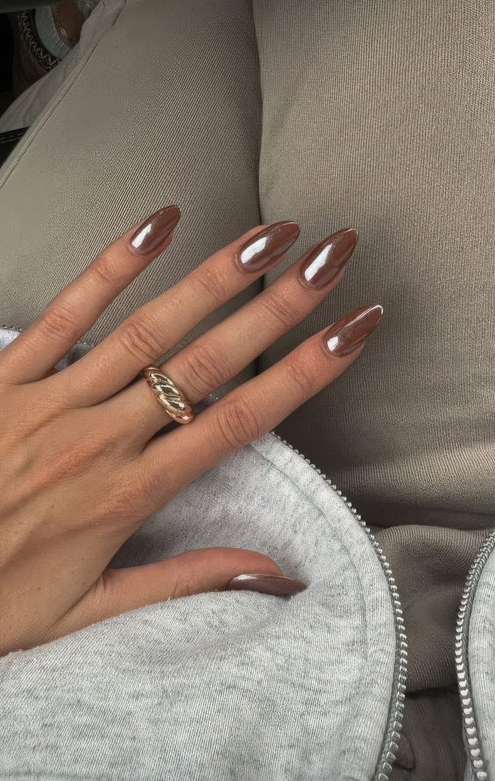 Rich Chocolate Brown Chrome Almond Nails Rich Chocolate Brown Chrome Almond Nails — Classy Brown Almond Nails