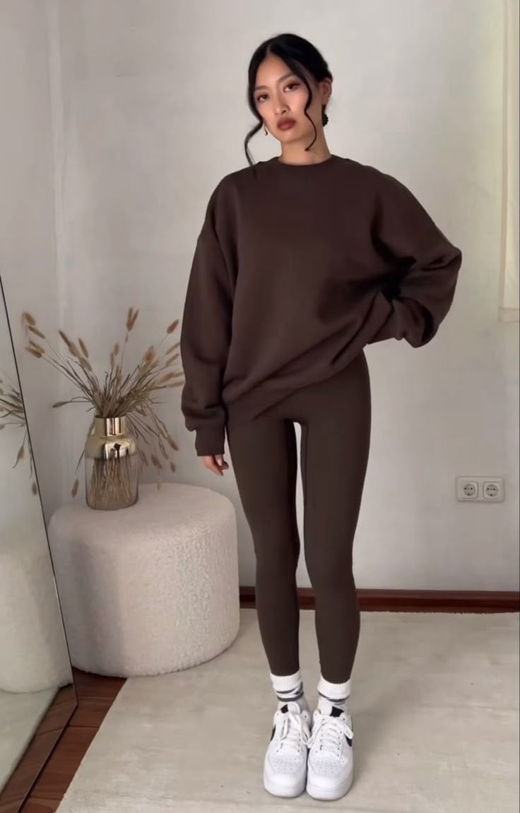 Monochromatic Athleisure Set — Classy Brown Leggings Outfit