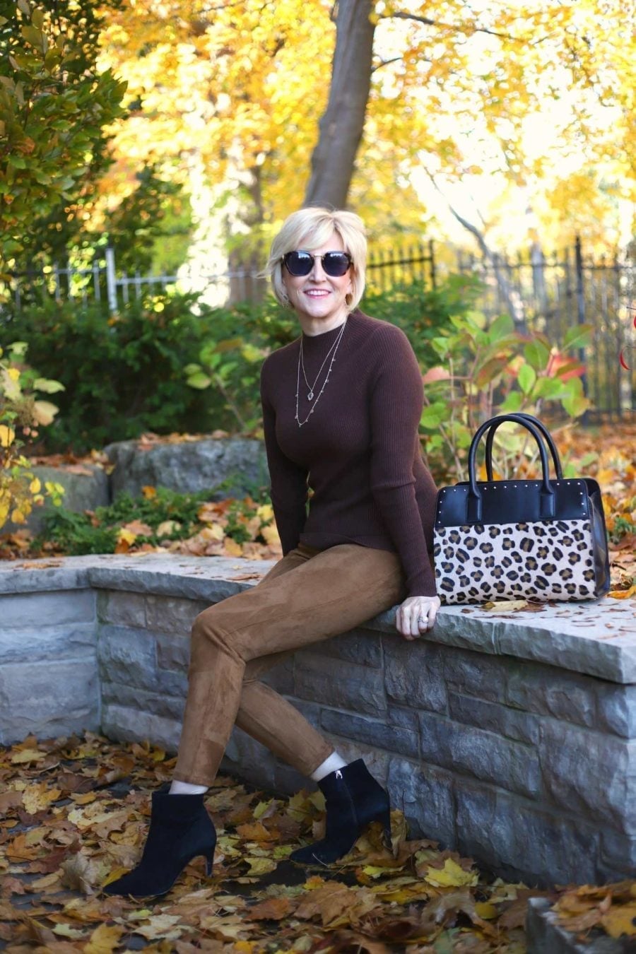 Suede Leggings With Leopard Print Handbag — Classy Brown Leggings Outfit