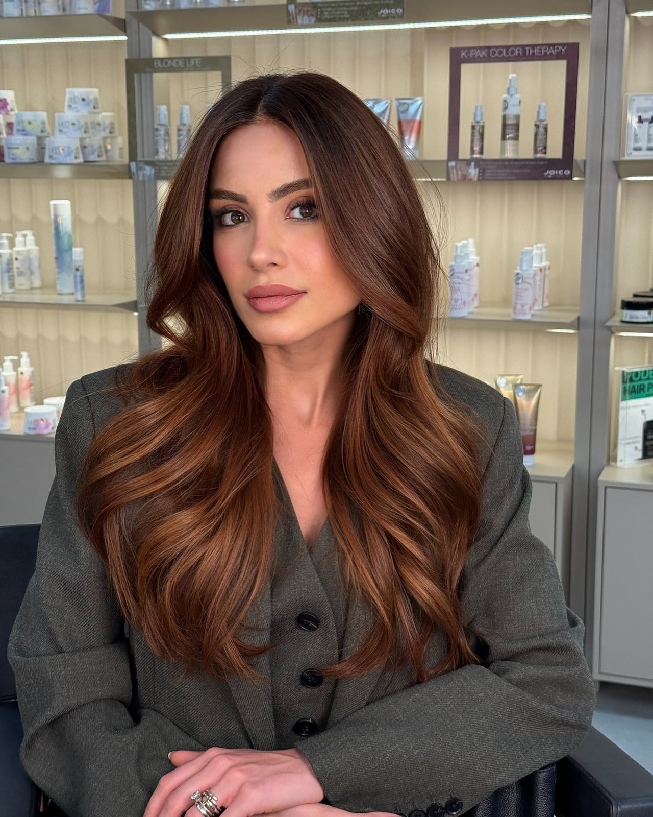 Collarbone Medium Brown With Copper Undertones Collarbone Medium Brown With Copper Undertones — Classy Brunette Hair Colors