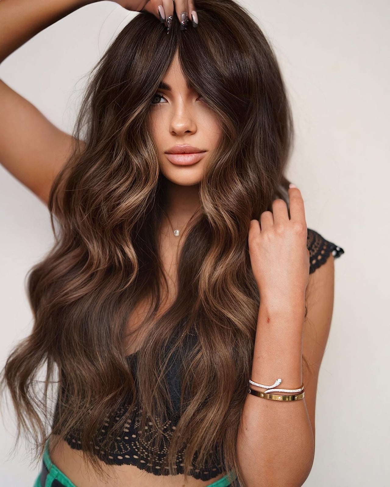 Mid-Back Dark Brown With Caramel Balayage Mid-Back Dark Brown With Caramel Balayage — Classy Brunette Hair Colors