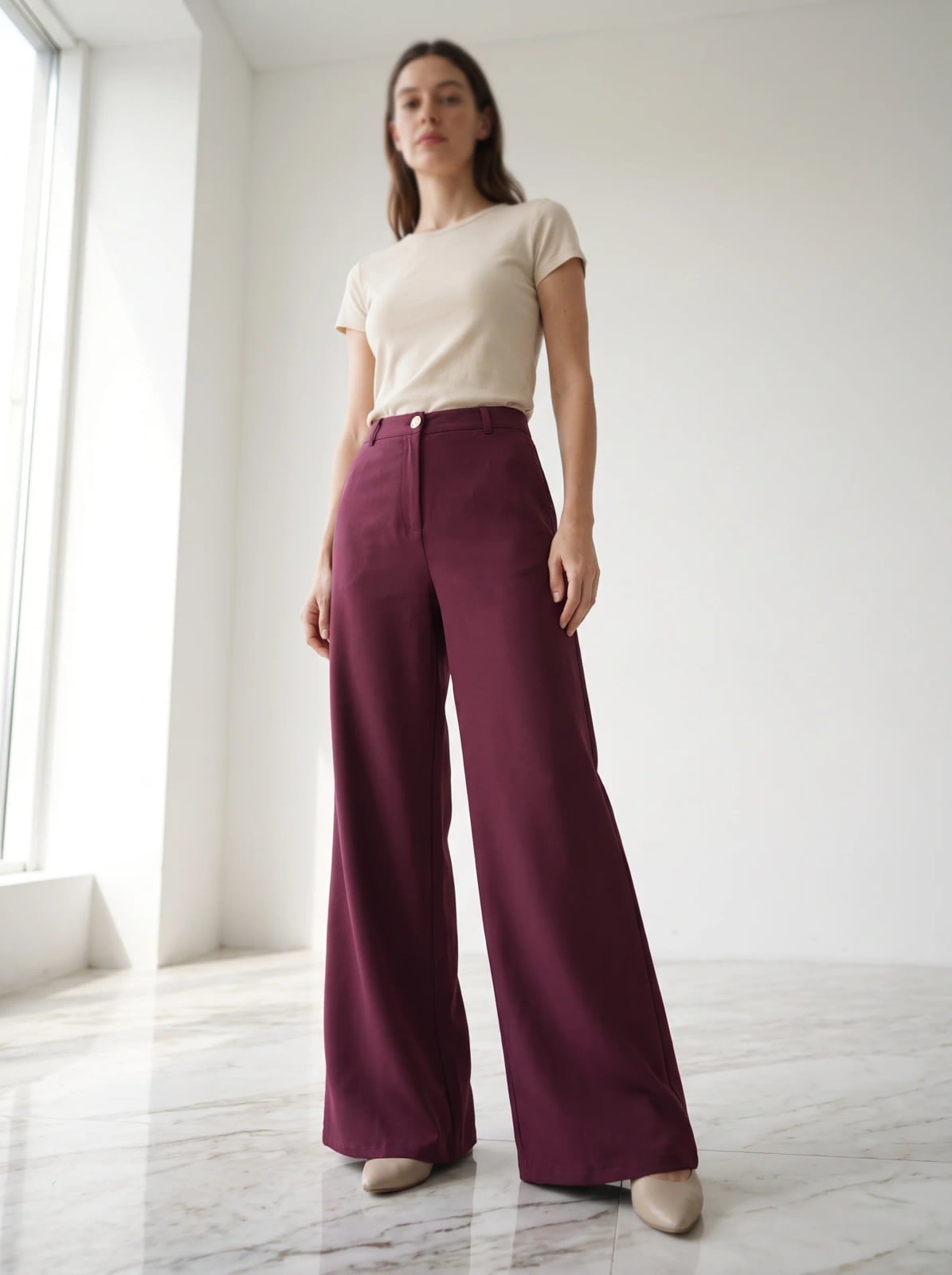 Elegant Burgundy Crepe Trousers With Cream Flats Elegant Burgundy Crepe Trousers With Cream Flats — Classy Burgundy Pants Outfits