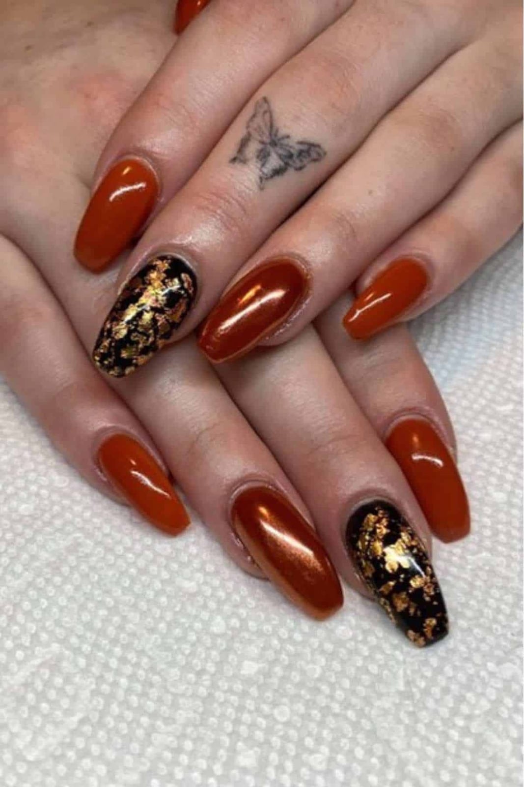 Metallic Burnt Orange Long Coffin Nails with Foil, Close-Up Take Metallic Burnt Orange Long Coffin Nails with Foil, Close-Up Take — Classy Burnt Orange Nails