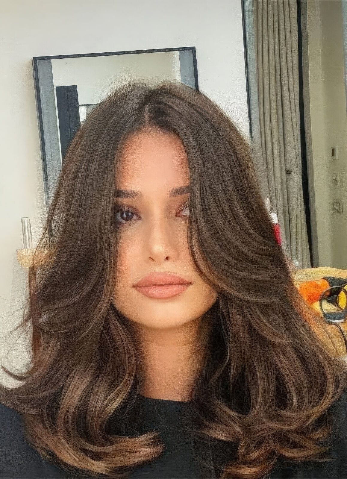 Collarbone Butterfly With Voluminous Layers — Classy Butterfly Haircut