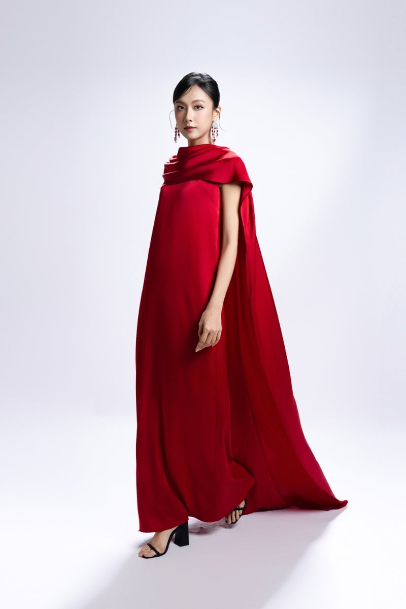 Red Satin A-line Dress With Dramatic Flowing Cape Red Satin A-line Dress With Dramatic Flowing Cape — Classy Cape Outfits