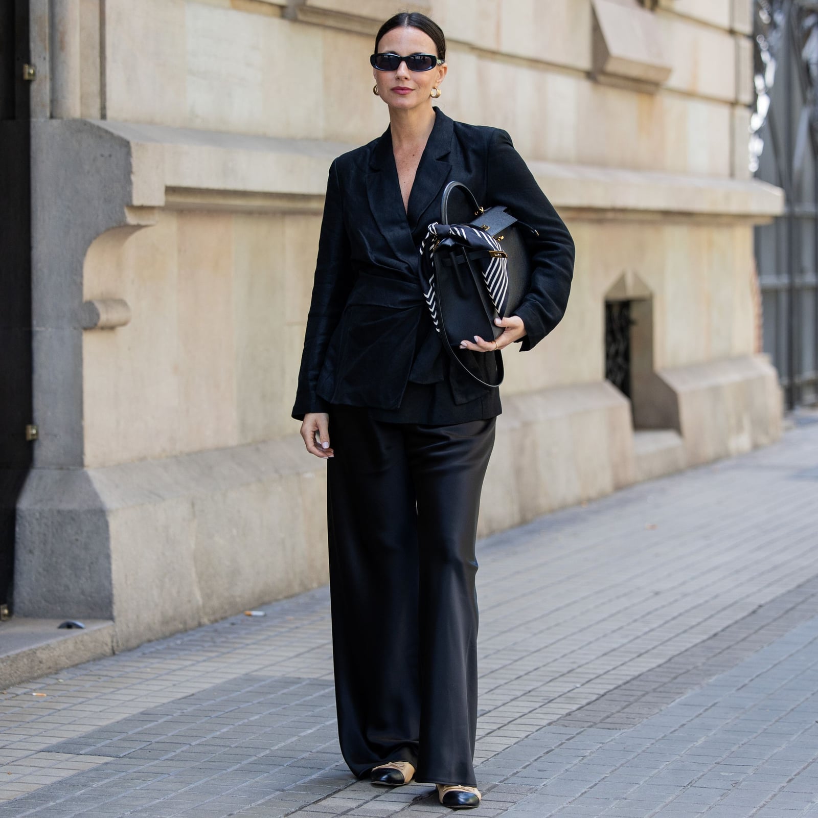 Oversized Black Blazer with Tie Waist Over Wide-Leg Trousers Oversized Black Blazer with Tie Waist Over Wide-Leg Trousers — Classy Casual Date Night Outfit