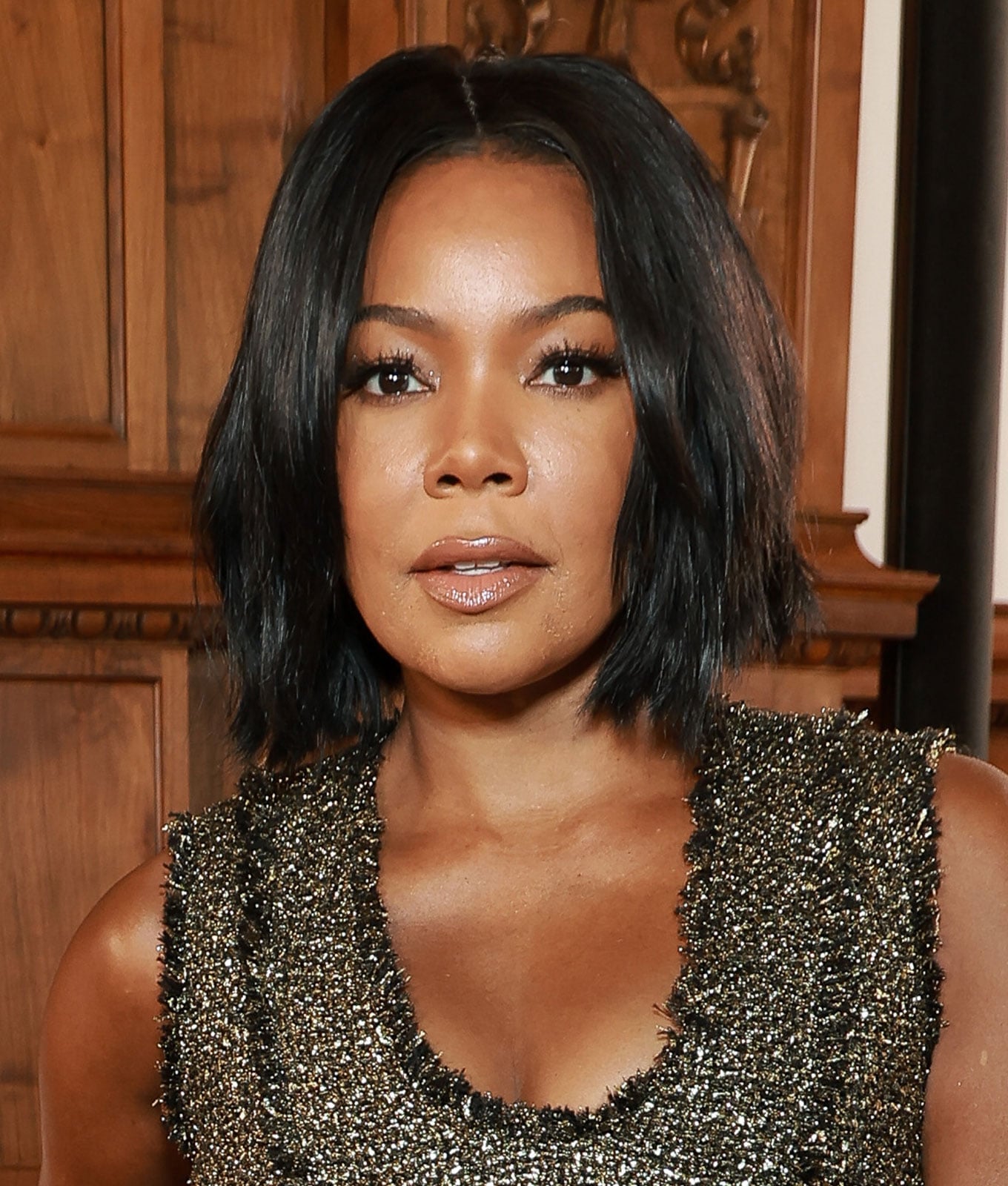 Sleek Black Bob With Middle Part — Classy Choppy Bob Haircuts