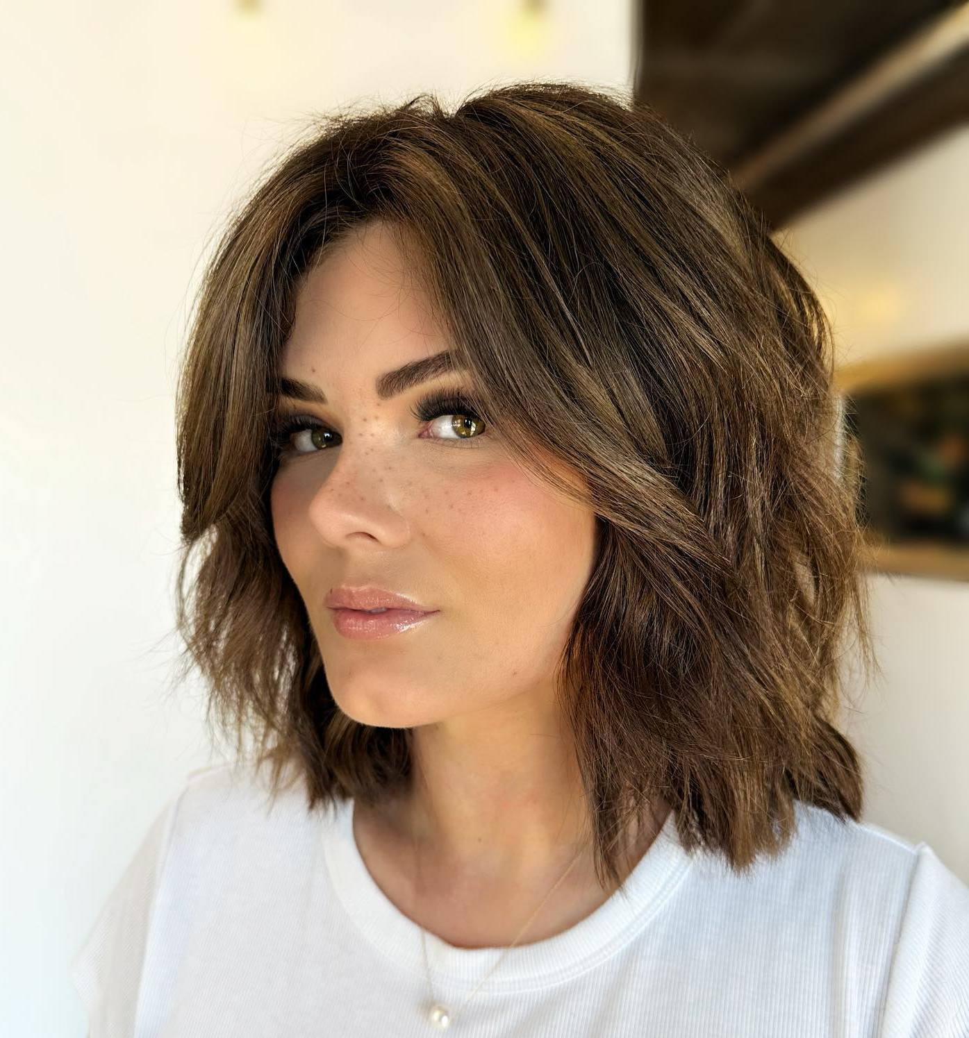 Collarbone Dark Brown With Choppy Layers Collarbone Dark Brown With Choppy Layers — Classy Choppy Layers
