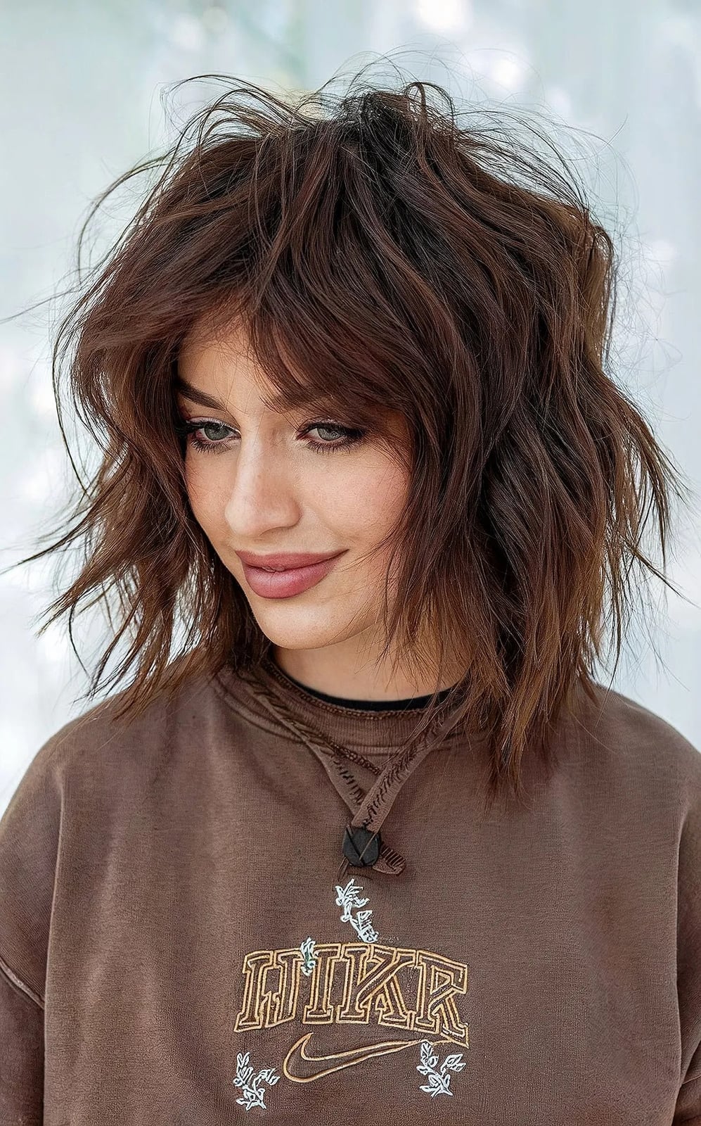 Shoulder Shag With Choppy Layers and Curtain Bangs, Side Shoulder Shag With Choppy Layers and Curtain Bangs, Side — Classy Choppy Layers
