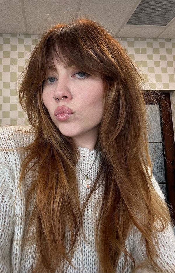 Mid-Back Layers With Curtain Bangs and Copper Hue Mid-Back Layers With Curtain Bangs and Copper Hue — Classy Choppy Layers