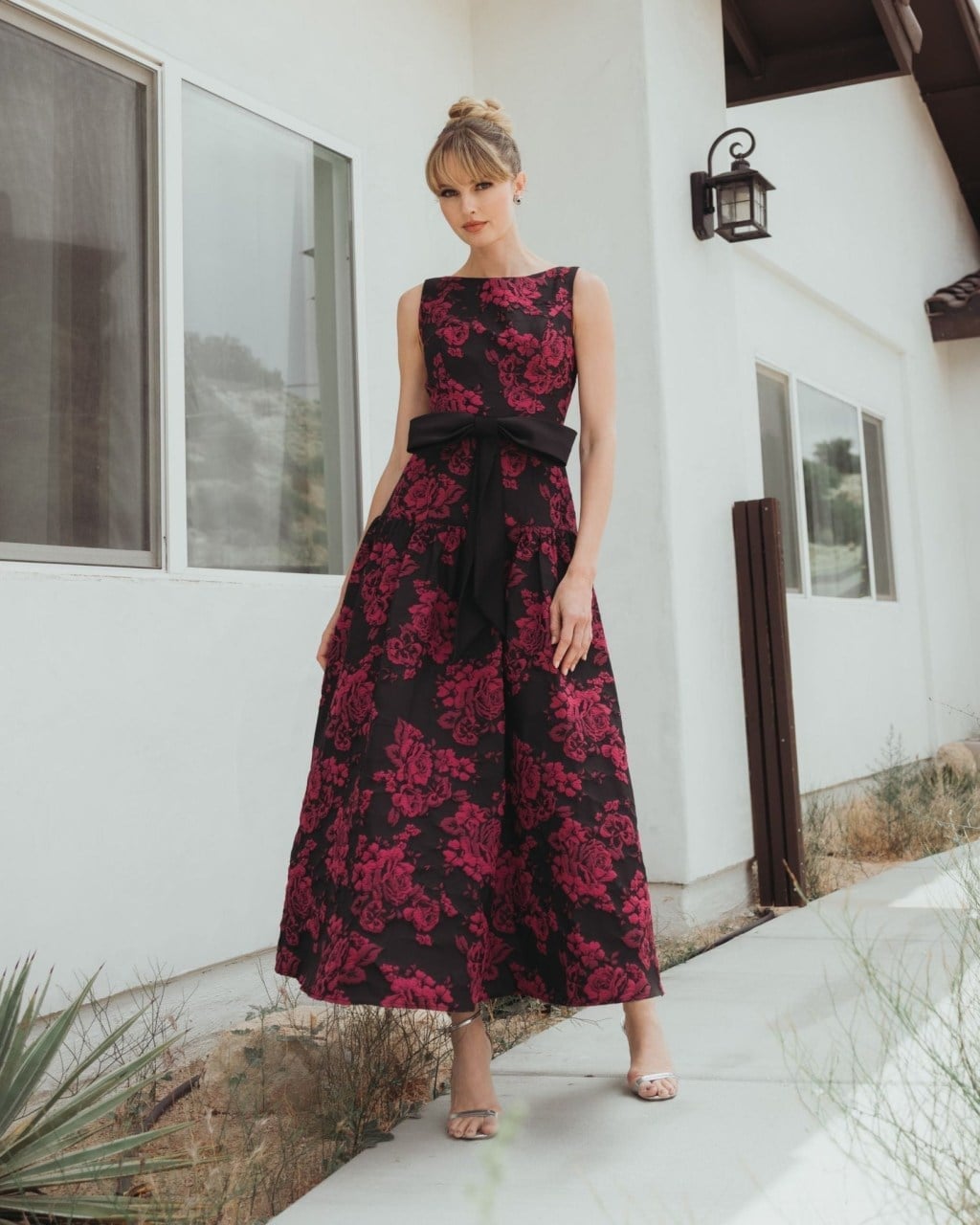 Black Fuchsia Floral Jacquard Fit-and-Flare Maxi Dress Black Fuchsia Floral Jacquard Fit-and-Flare Maxi Dress — Classy Cocktail Dresses Wedding Guest